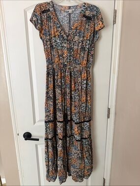 American Eagle Outfitters Floral V-Neck Tiered Maxi Dress